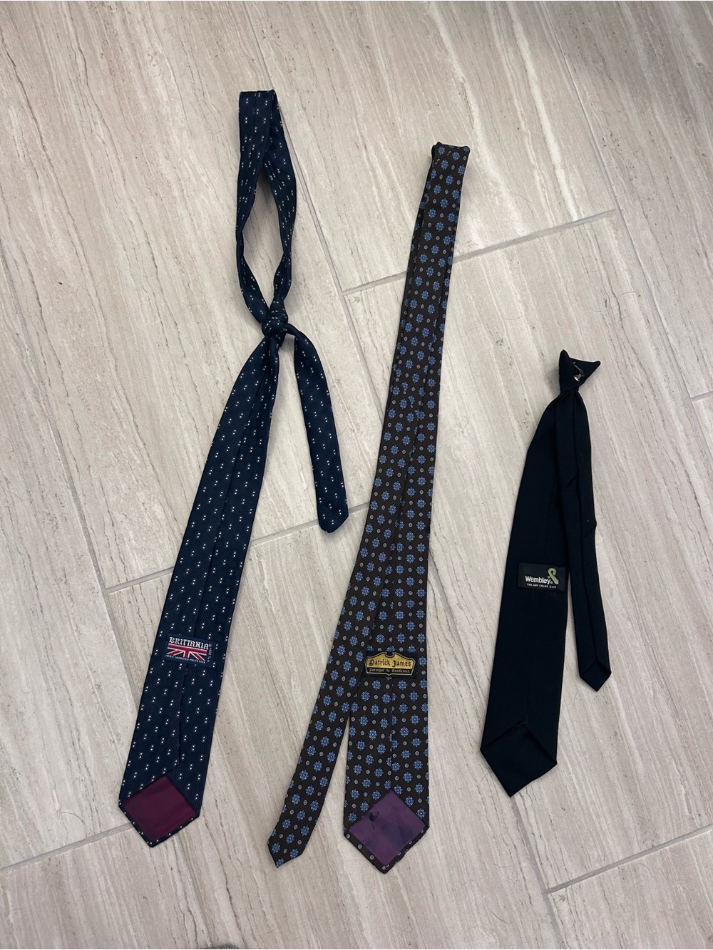 Mens ties bundle - Picture 2 of 2